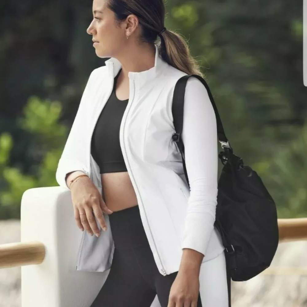 Athleta Shanti Jacket - Full Zip - White - NWT 🤍